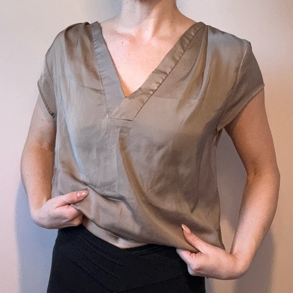 H&M Conscious Shiny Top - Picture 3 of 7